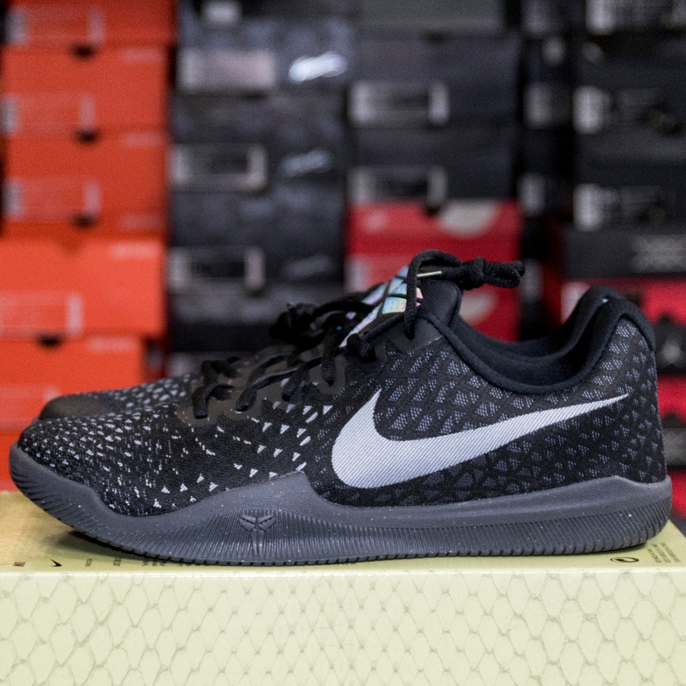 NIKE KOBE MAMBA INSTINCT 852473 001 SZ 12
